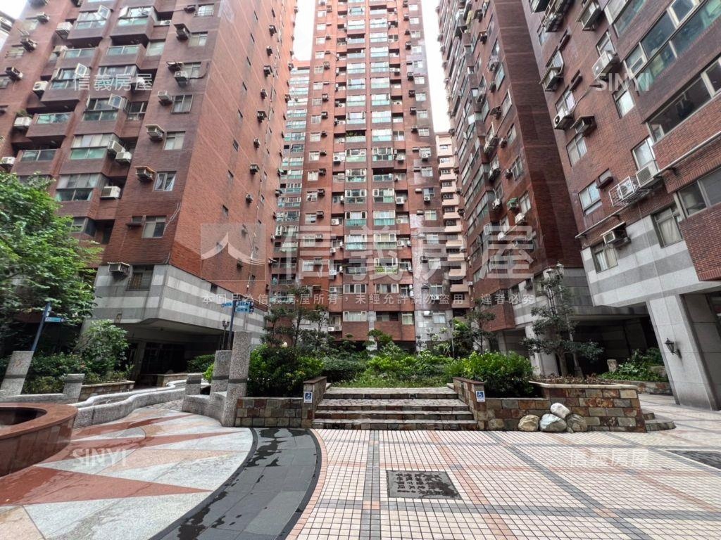 仁愛公園【長隄】電梯大樓房屋室內格局與周邊環境