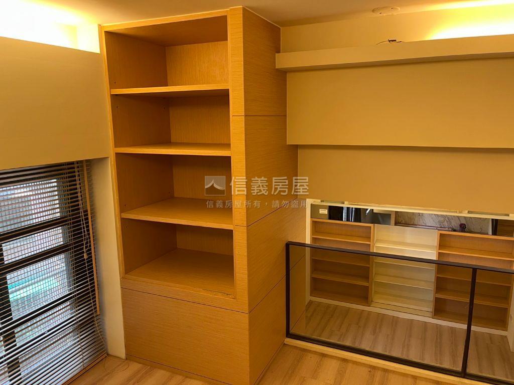 中正靜巷採光挑高美屋房屋室內格局與周邊環境