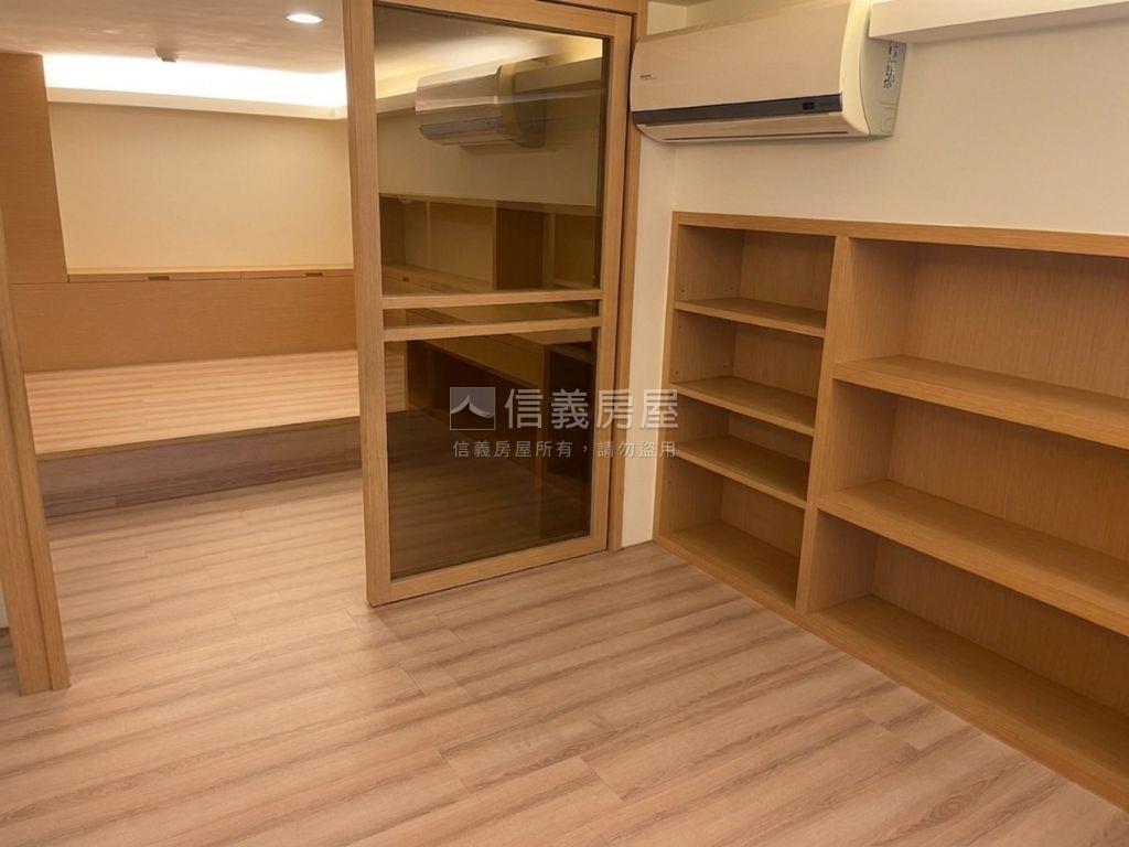 中正靜巷採光挑高美屋房屋室內格局與周邊環境