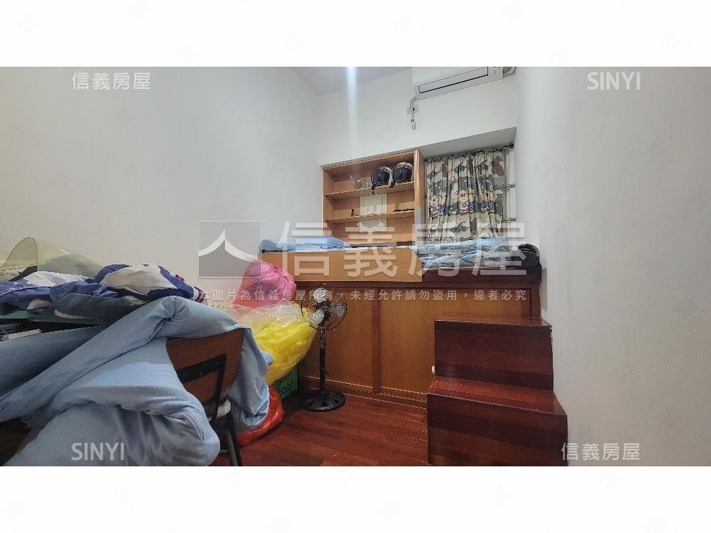 區公所佳鎮景觀四房車位房屋室內格局與周邊環境