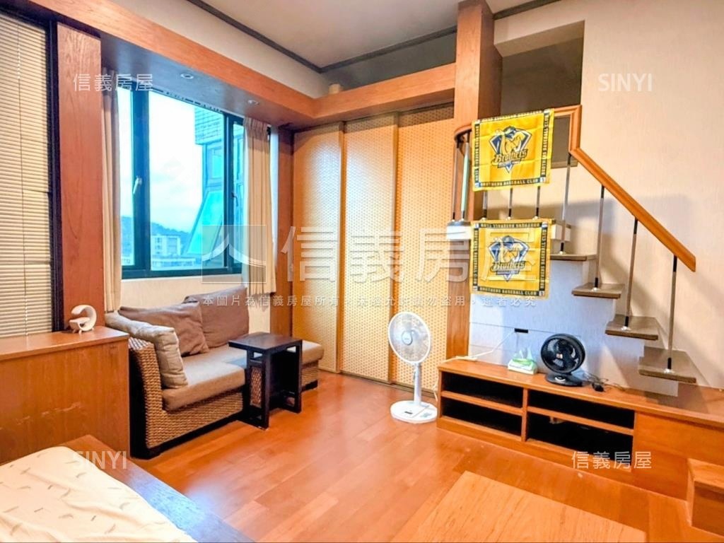 雲天高樓精緻裝潢湯屋車位房屋室內格局與周邊環境