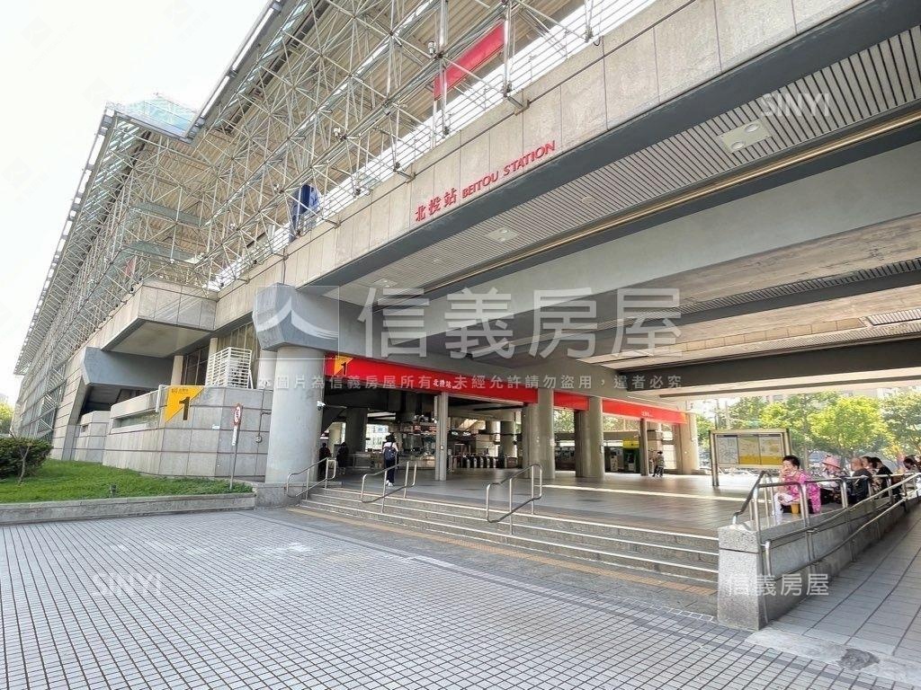 雲天高樓精緻裝潢湯屋車位房屋室內格局與周邊環境