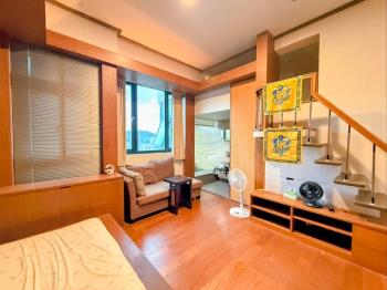 雲天高樓精緻裝潢湯屋車位