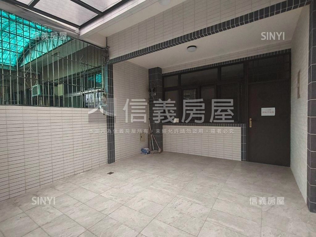 北屯重新整理別墅房屋室內格局與周邊環境