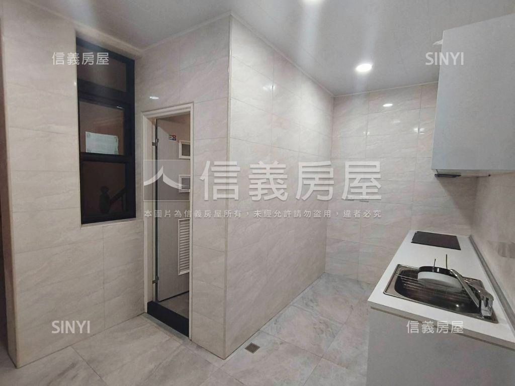 北屯重新整理別墅房屋室內格局與周邊環境