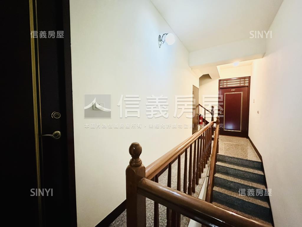 大里二期近興大角間透店房屋室內格局與周邊環境