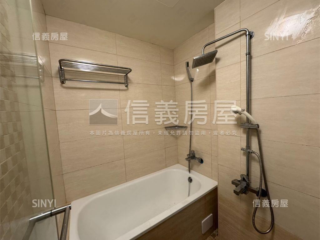 天琴三房只要１１３８萬房屋室內格局與周邊環境