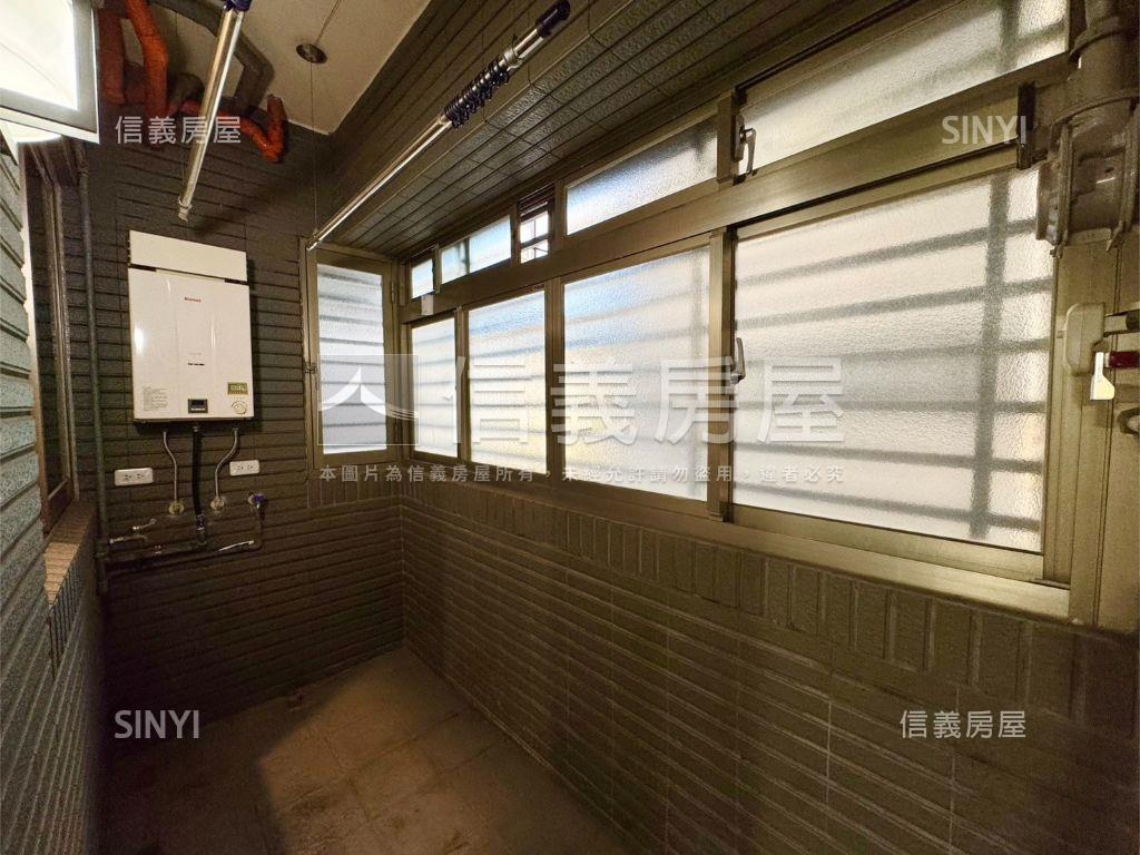 天琴三房只要１１３８萬房屋室內格局與周邊環境