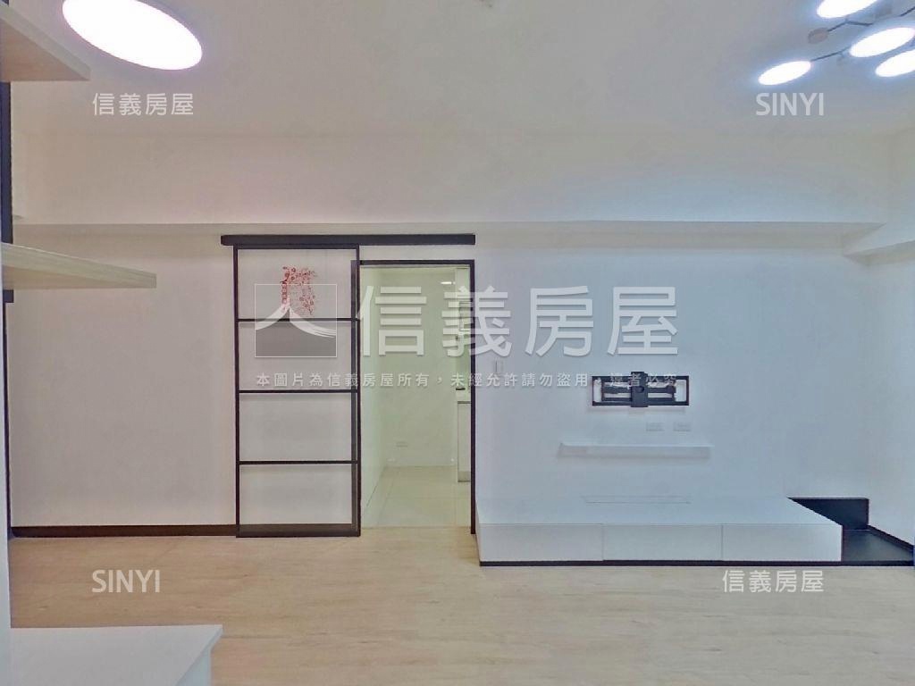 鴻築里昂高樓兩房附車位房屋室內格局與周邊環境