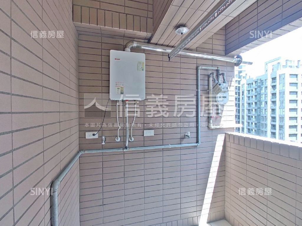 鴻築里昂高樓兩房附車位房屋室內格局與周邊環境