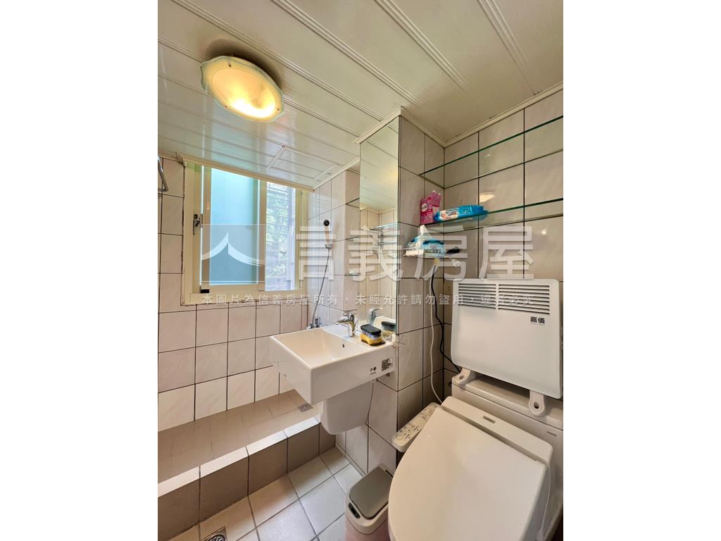 近捷運⭐金華學區公寓３樓房屋室內格局與周邊環境