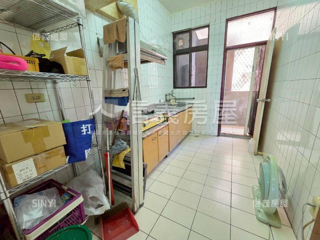 近捷運天然瓦斯優質美寓房屋室內格局與周邊環境