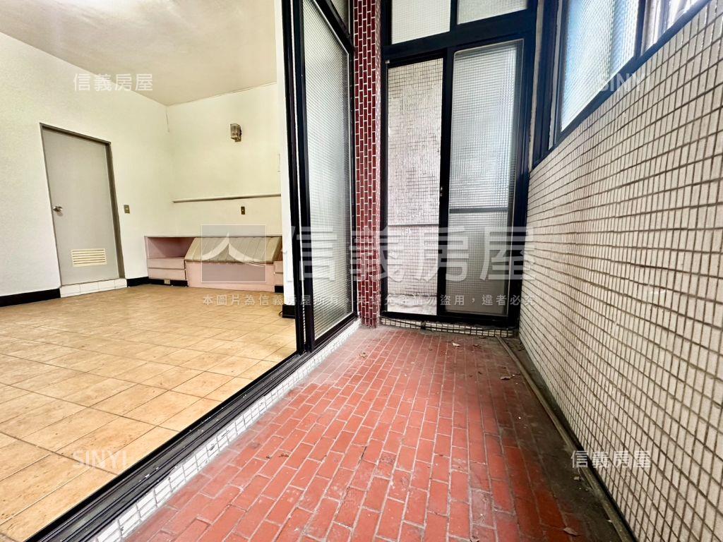 正太原路上透天店面房屋室內格局與周邊環境