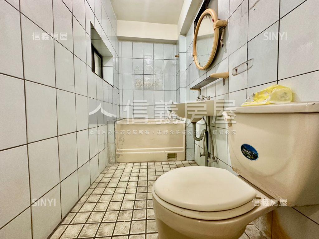 正太原路上透天店面房屋室內格局與周邊環境