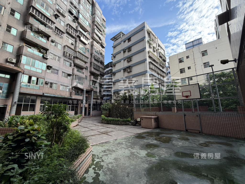 全球家年華高樓大空間房屋室內格局與周邊環境
