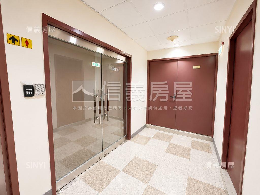 高雄寶成世紀商業辦公室房屋室內格局與周邊環境