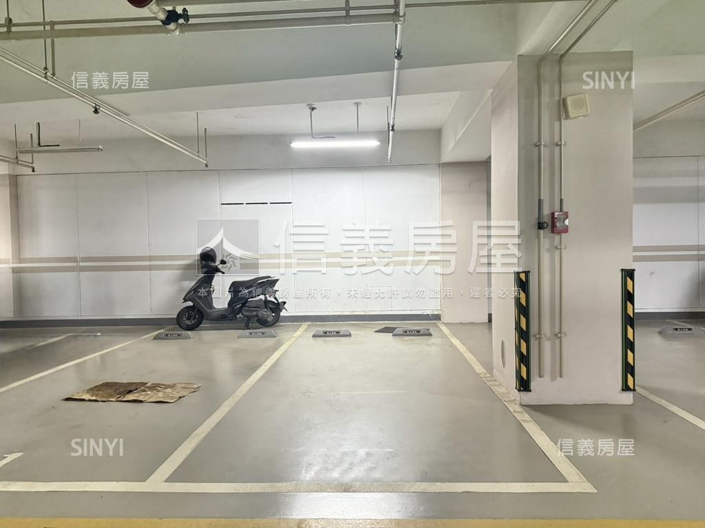 正文山高樓帝匯三房平車房屋室內格局與周邊環境