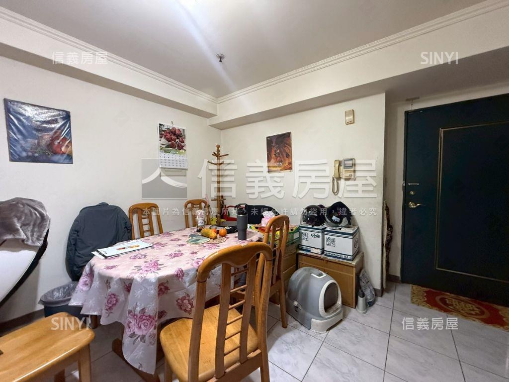 小倆口｜稀有大坪數四房房屋室內格局與周邊環境