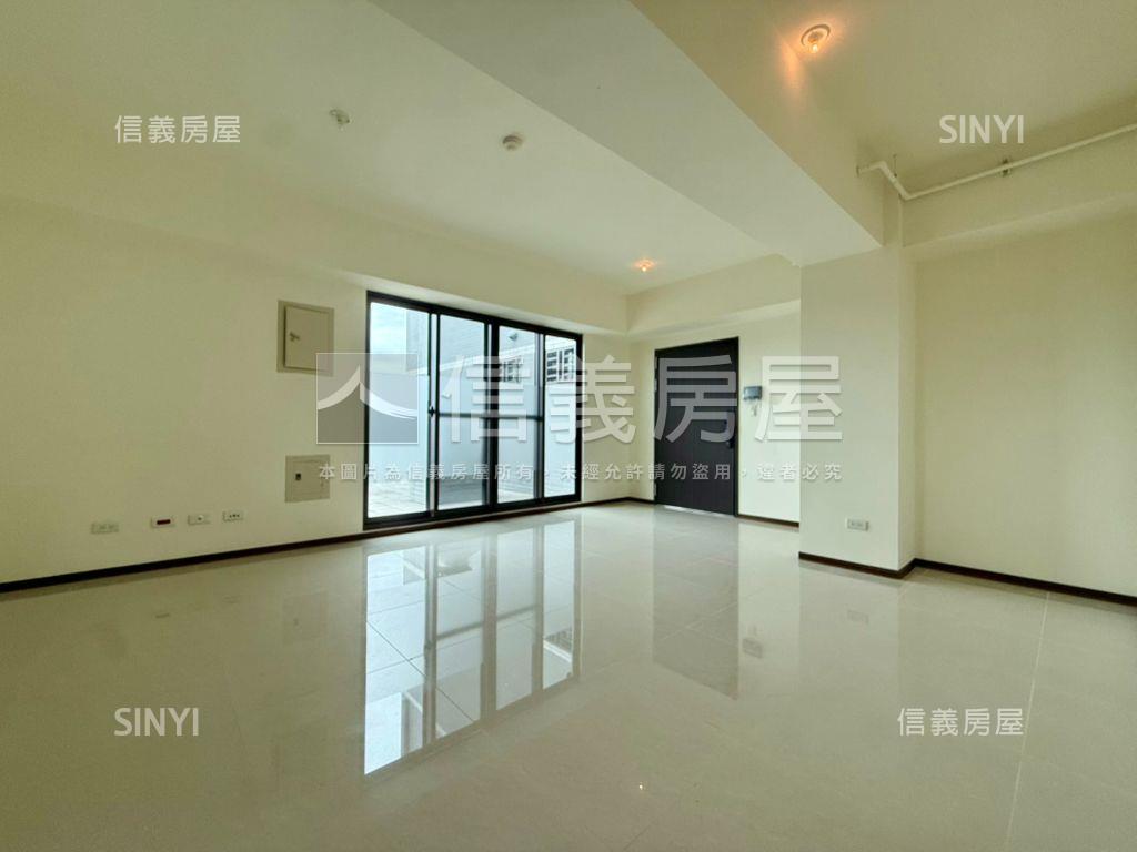 露臺森活｜里山鑽高樓３房房屋室內格局與周邊環境