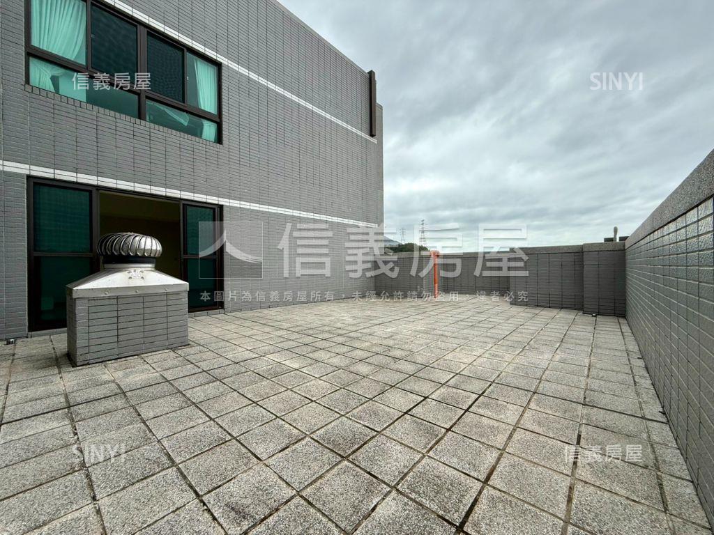 露臺森活｜里山鑽高樓３房房屋室內格局與周邊環境