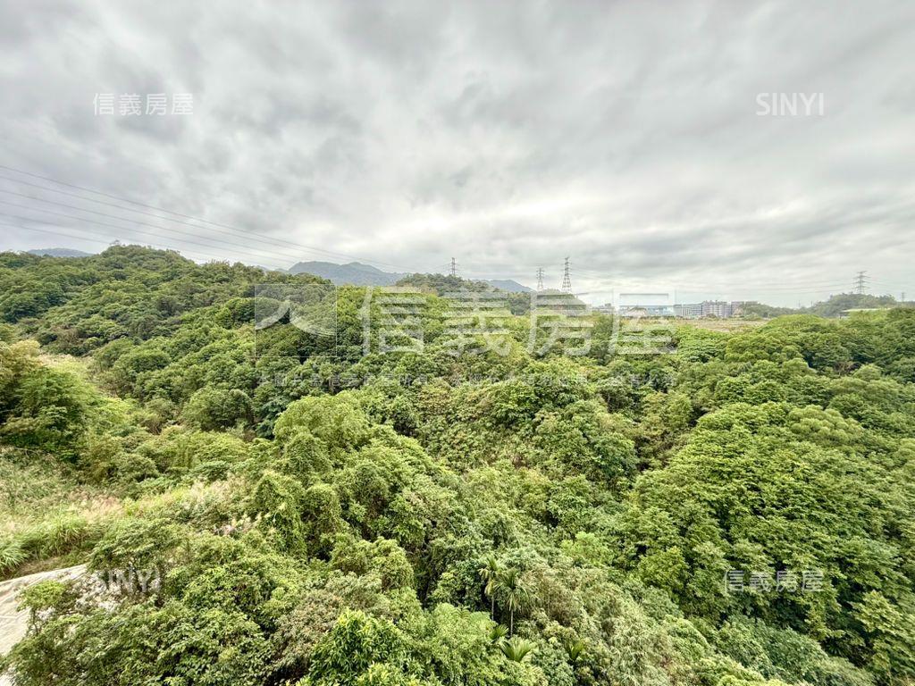 露臺森活｜里山鑽高樓３房房屋室內格局與周邊環境