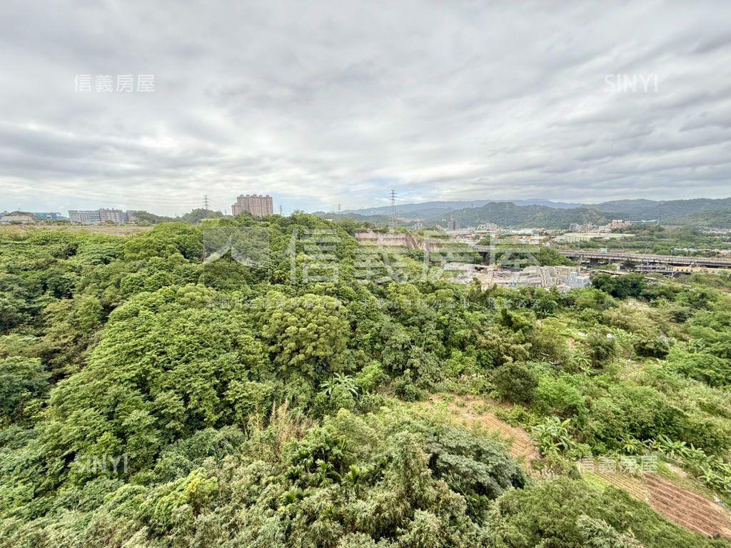 露臺森活｜里山鑽高樓３房房屋室內格局與周邊環境