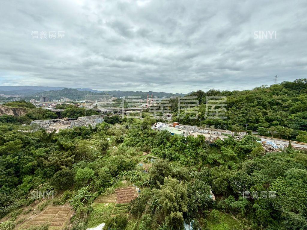 露臺森活｜里山鑽高樓３房房屋室內格局與周邊環境