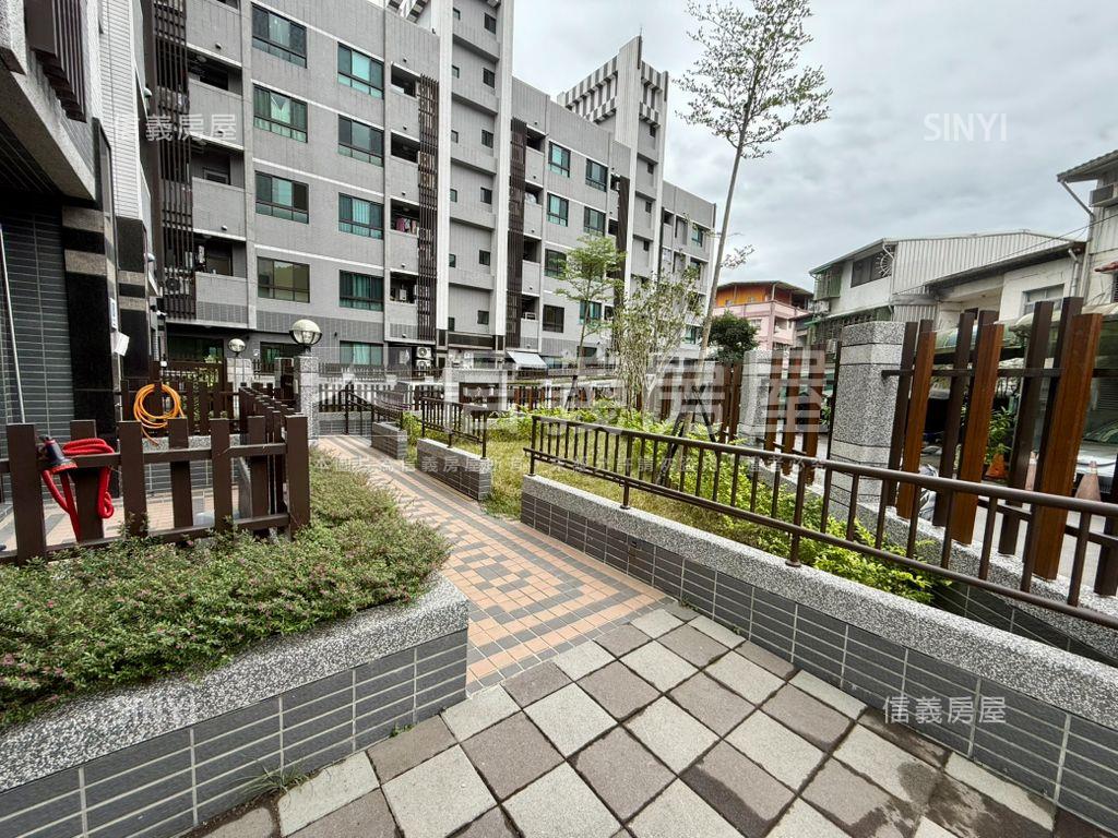 露臺森活｜里山鑽高樓３房房屋室內格局與周邊環境