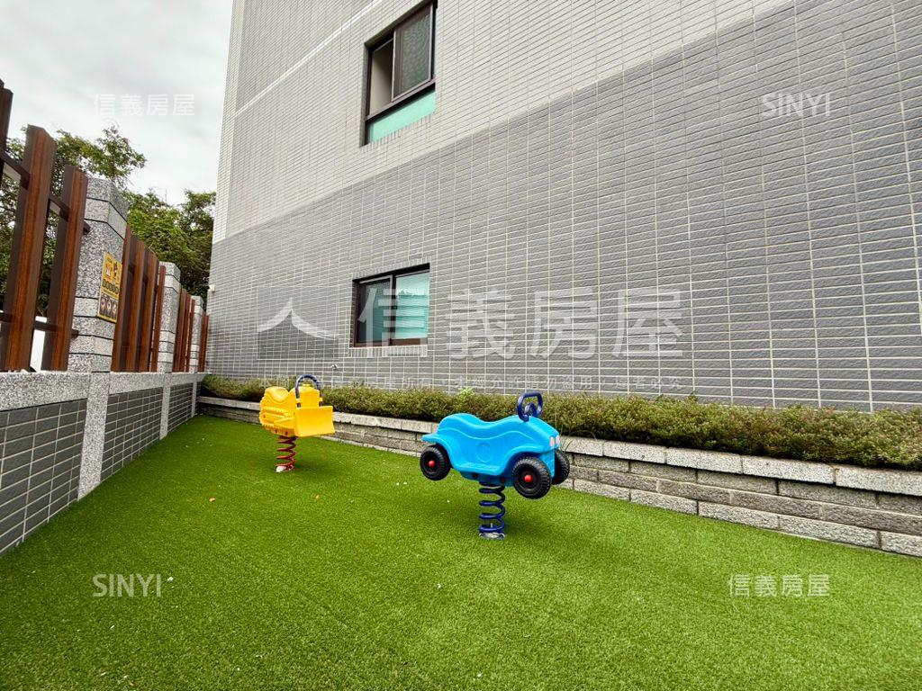 露臺森活｜里山鑽高樓３房房屋室內格局與周邊環境