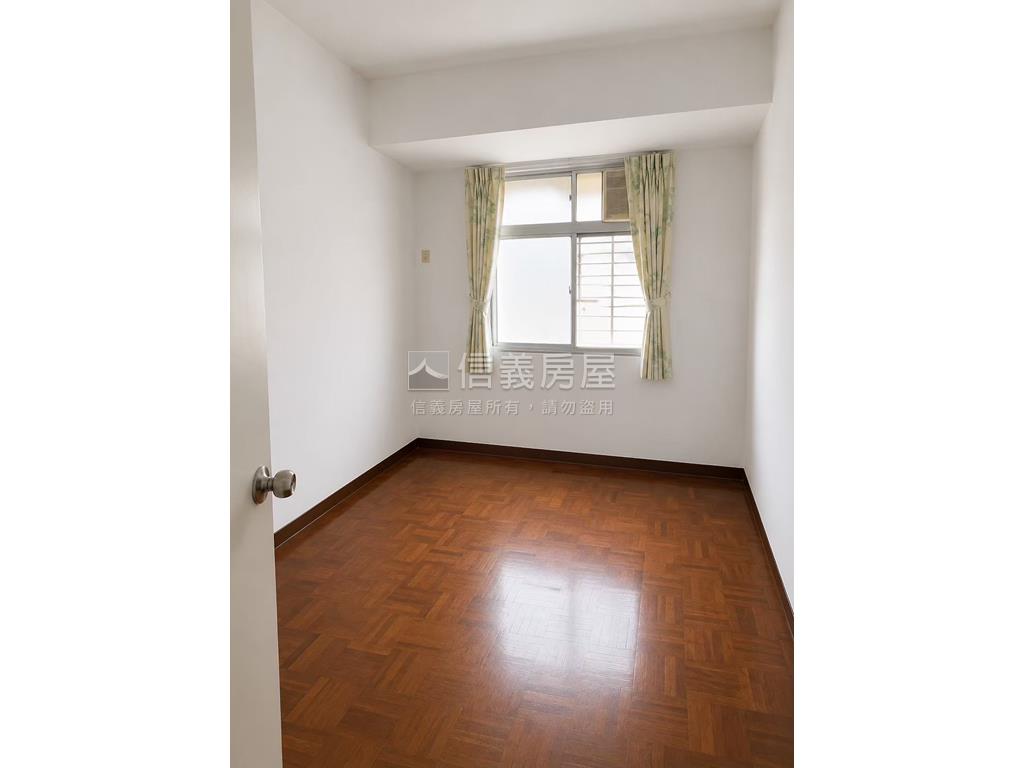 北醫吳興靜巷亮麗四樓頂加房屋室內格局與周邊環境