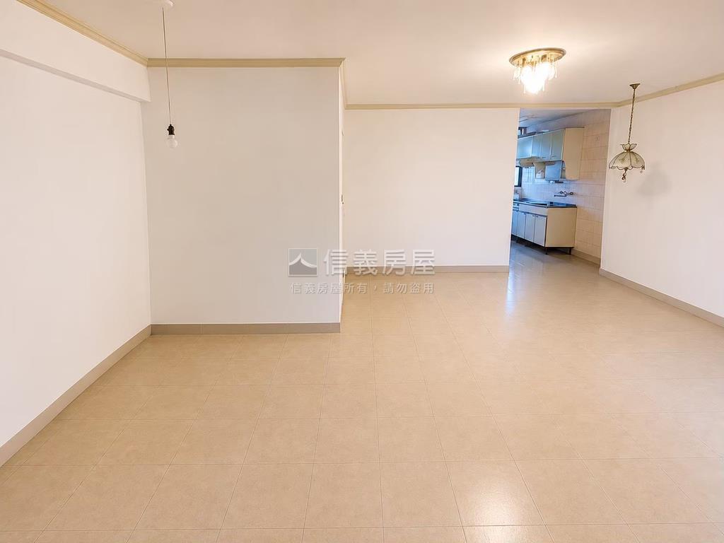 北醫吳興靜巷亮麗四樓頂加房屋室內格局與周邊環境