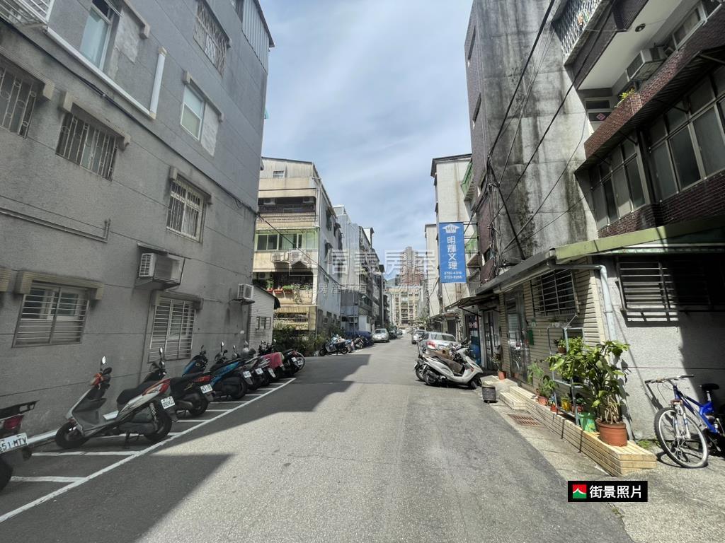 北醫吳興靜巷亮麗四樓頂加房屋室內格局與周邊環境