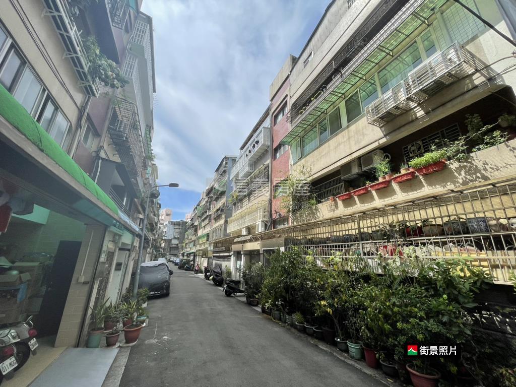 北醫吳興靜巷亮麗四樓頂加房屋室內格局與周邊環境