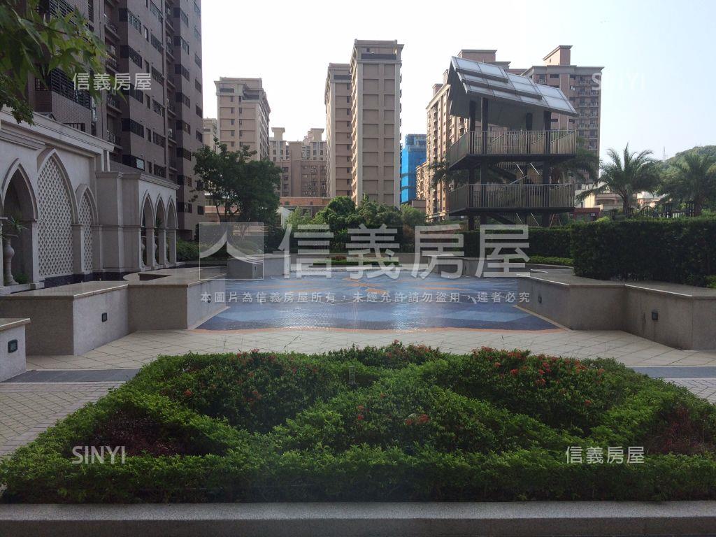 稀有大露臺戶＋平面車位房屋室內格局與周邊環境