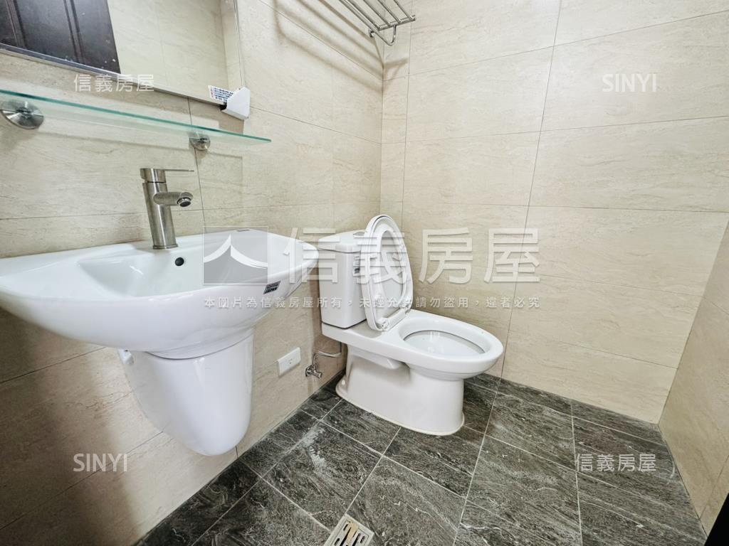 和耀天河邊間金店面房屋室內格局與周邊環境