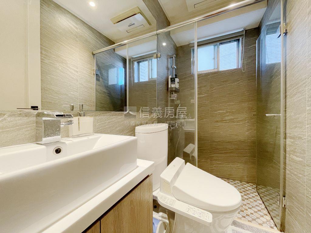 溫歌華高樓四房房屋室內格局與周邊環境