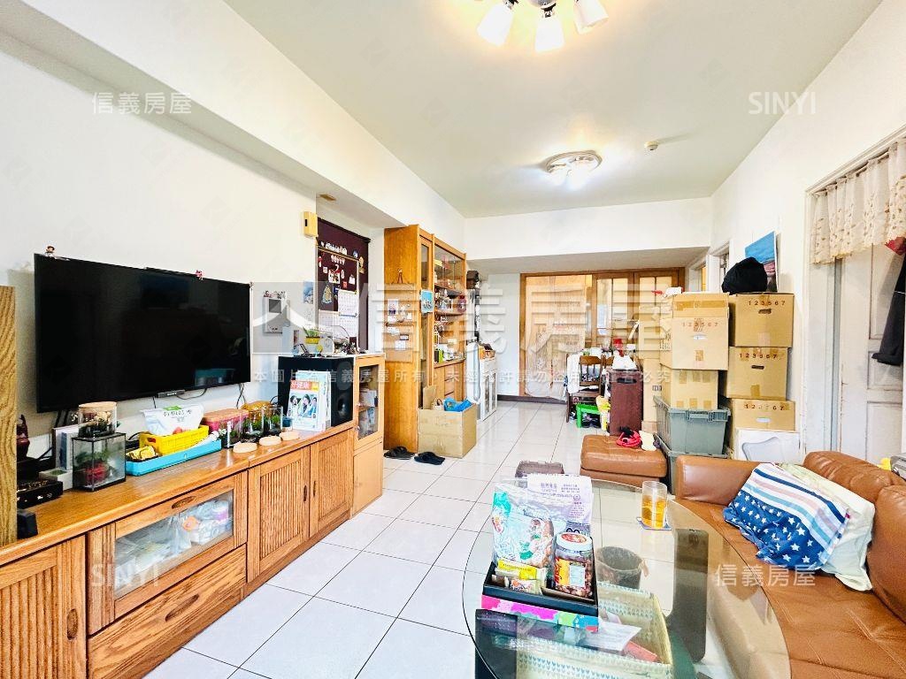 德安芳鄰三房房屋室內格局與周邊環境
