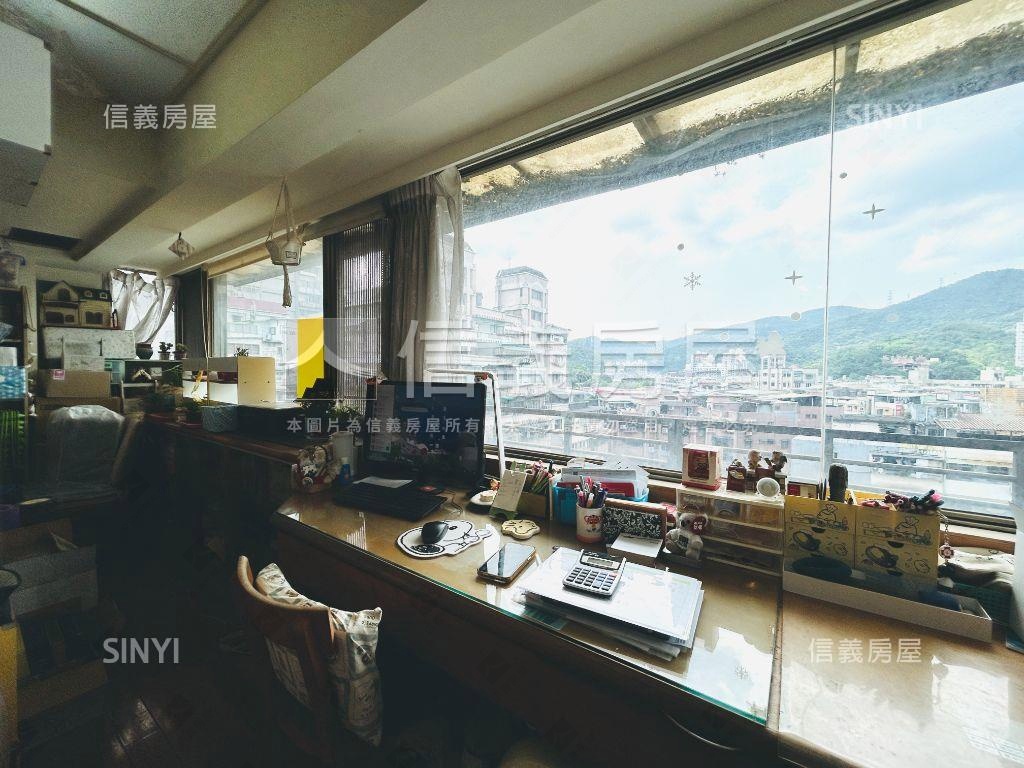 德安芳鄰三房房屋室內格局與周邊環境