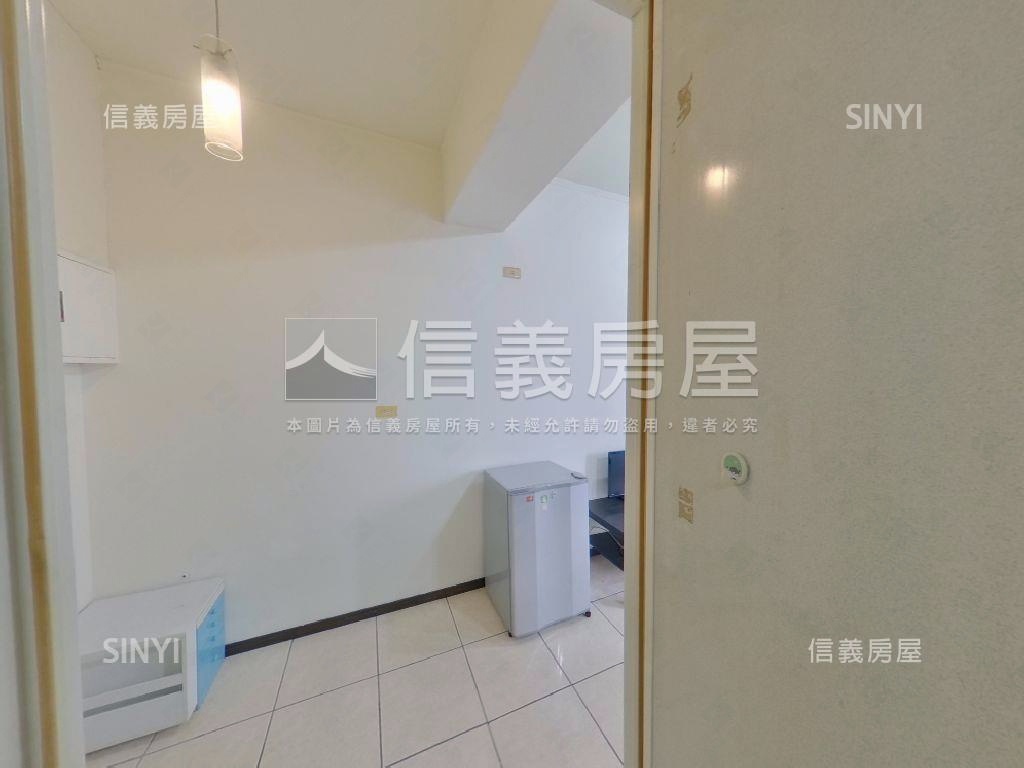 中國醫優質大套房附陽台讚房屋室內格局與周邊環境