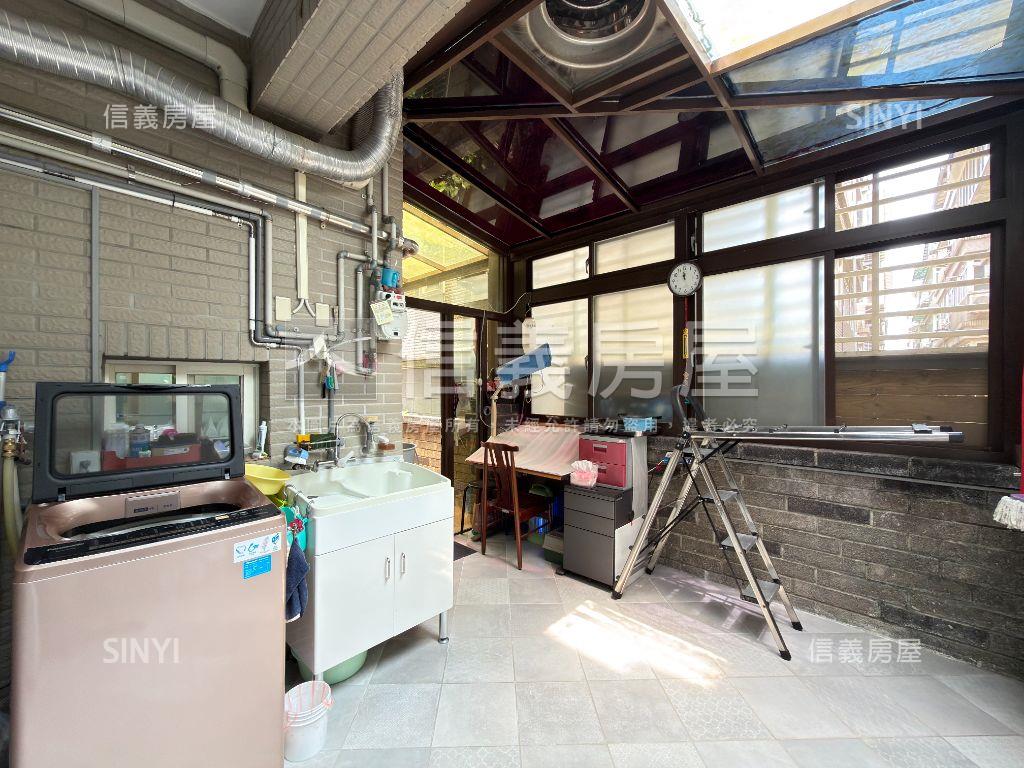 ☆經典伯爵精妝庭院下疊房屋室內格局與周邊環境