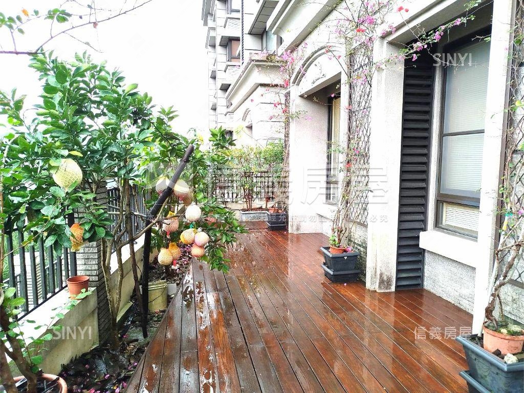 伴山別墅大庭院房屋室內格局與周邊環境