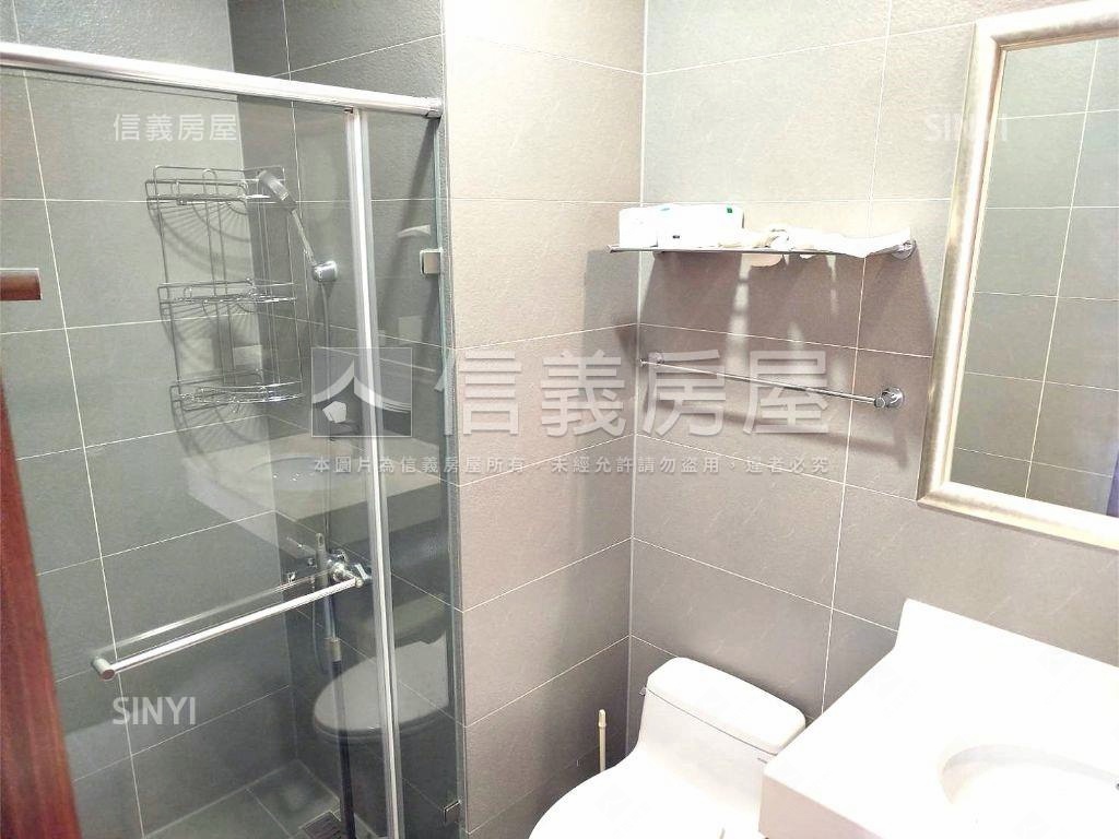 伴山別墅大庭院房屋室內格局與周邊環境