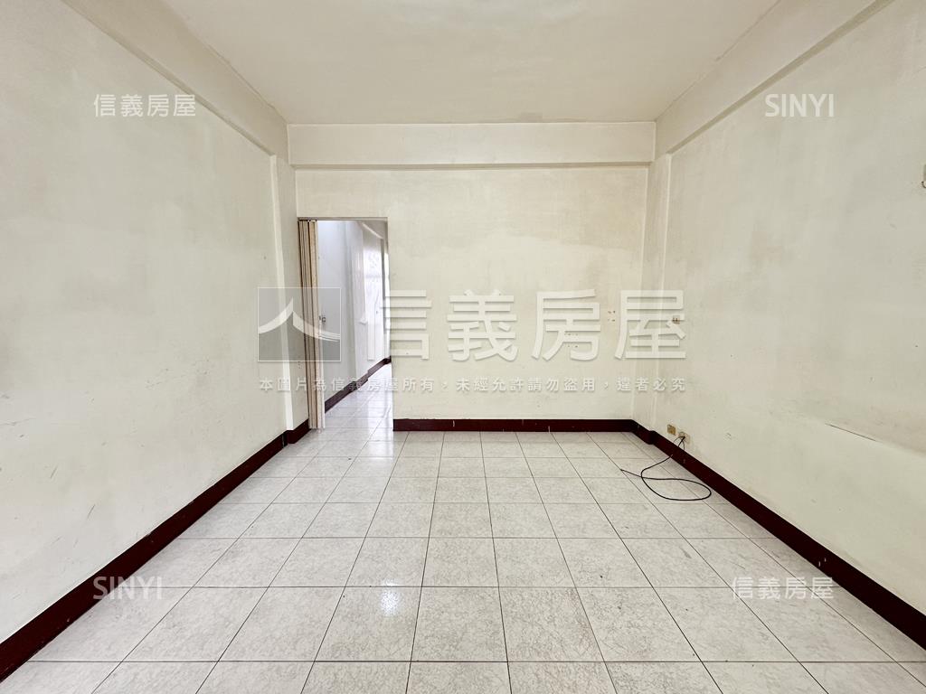 旗山優美景觀透天房屋室內格局與周邊環境