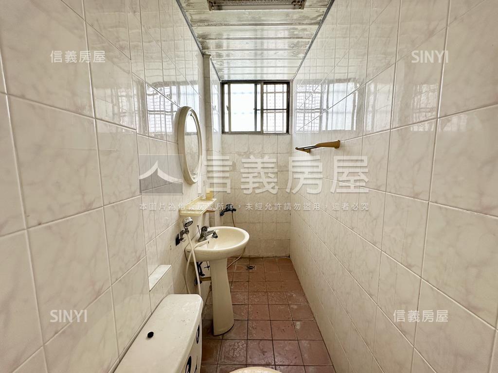 旗山優美景觀透天房屋室內格局與周邊環境