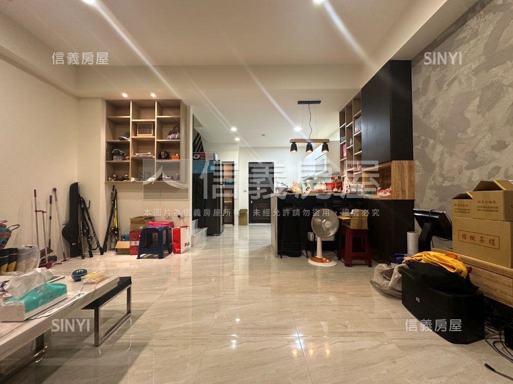新化大面寬美宅房屋室內格局與周邊環境