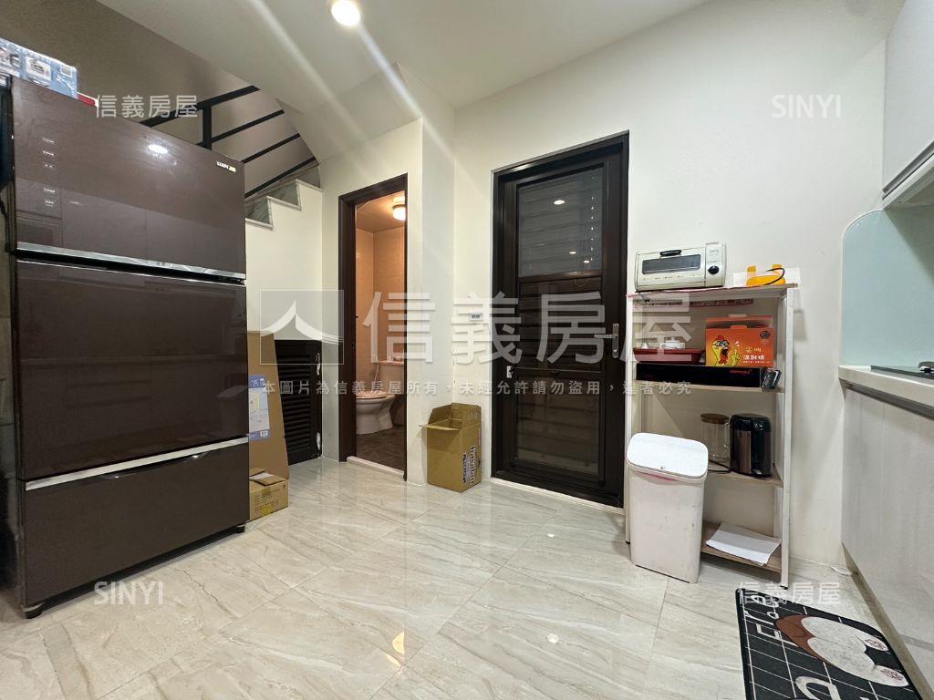 新化大面寬美宅房屋室內格局與周邊環境