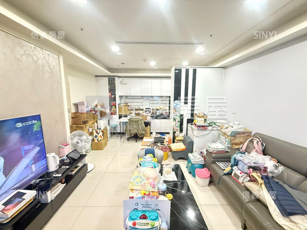 君泰高樓景觀電梯三房車位房屋室內格局與周邊環境