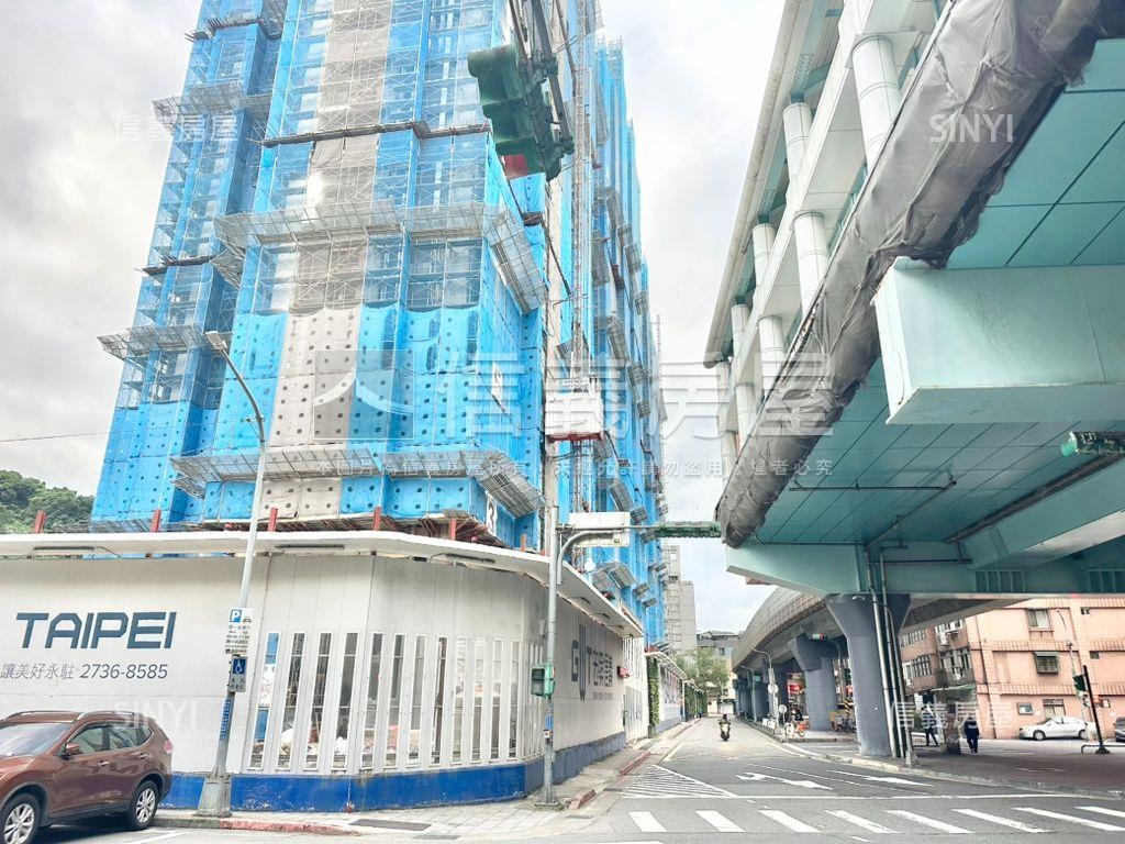 宏築信義麟光站優質店面房屋室內格局與周邊環境