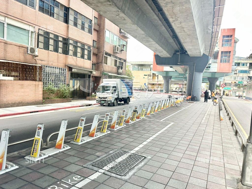 宏築信義麟光站優質店面房屋室內格局與周邊環境