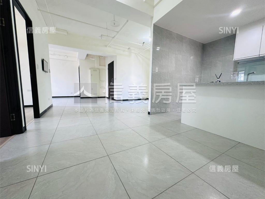 青溪翫高樓層三房車位２房屋室內格局與周邊環境